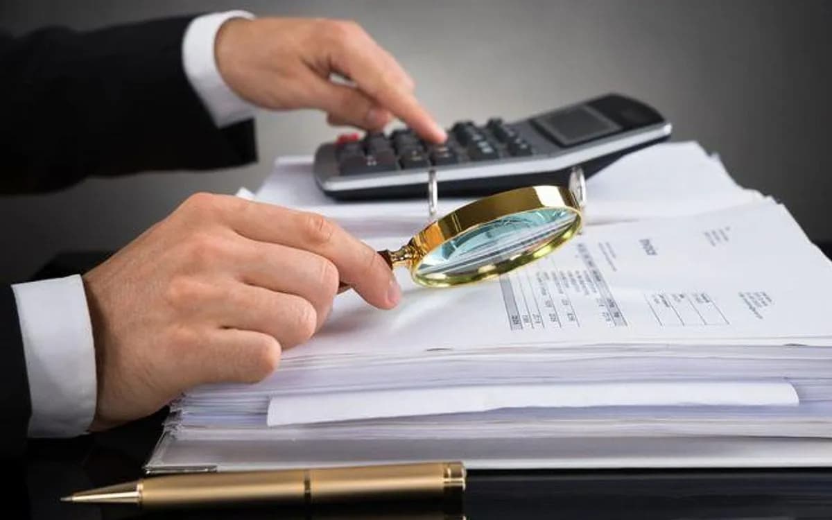 Jak obliczyć średnioroczne zatrudnienie? Przykład krok po kroku